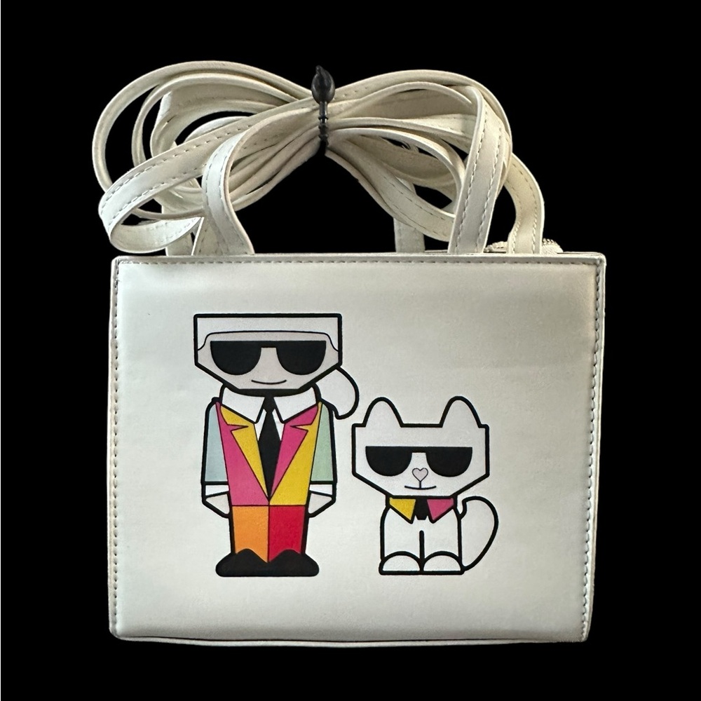 KARL LAGERFELD INSPIRED WHITE HANDBAG WITH MAN AND DOG